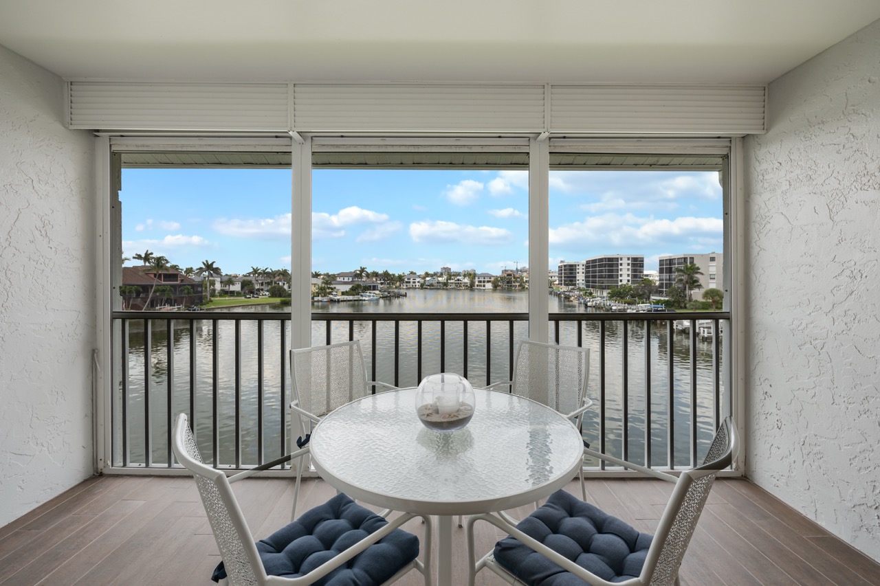 Outdoor Balcony Space - Before